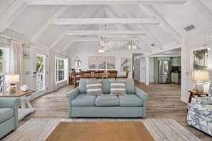 House, 4 Bedrooms | Living area - Bird Of Paradise 4 Bedroom Home (Captiva)