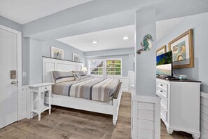 House, 4 Bedrooms - Bird Of Paradise 4 Bedroom Home (Captiva)