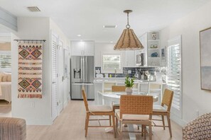 Condo, 2 Bedrooms | Dining - Seashells Unit 09 2 Bedroom Condo (Sanibel)