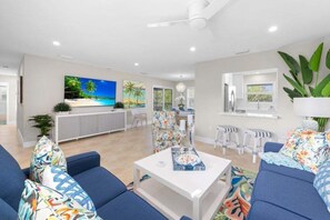 Apartment, 2 Schlafzimmer | Wohnbereich