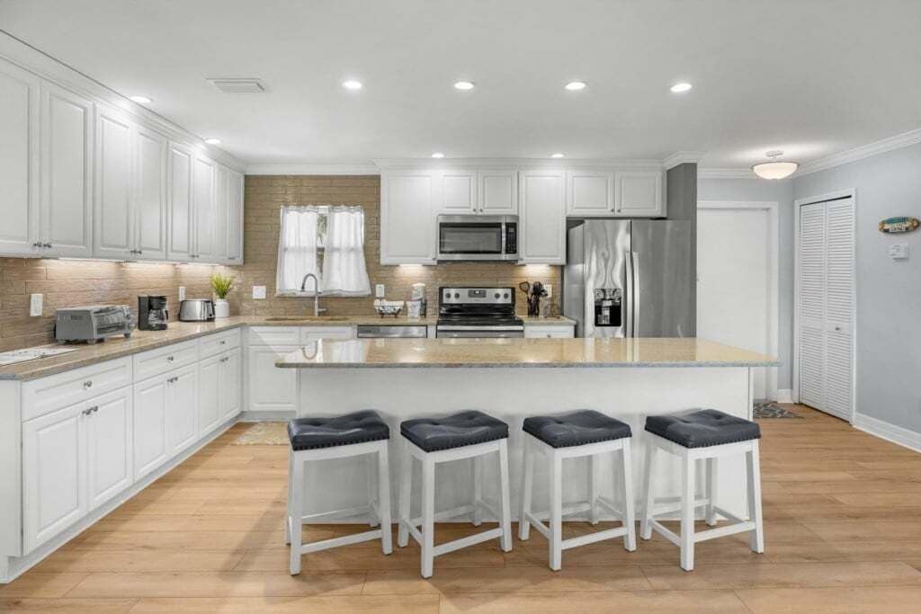 Condo, 2 Bedrooms | Private kitchen