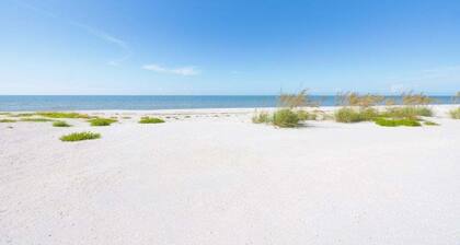 Chic Island Haven - Seashells Unit #38 2 Bedroom Condo