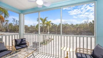 Condo, 2 Bedrooms | Interior