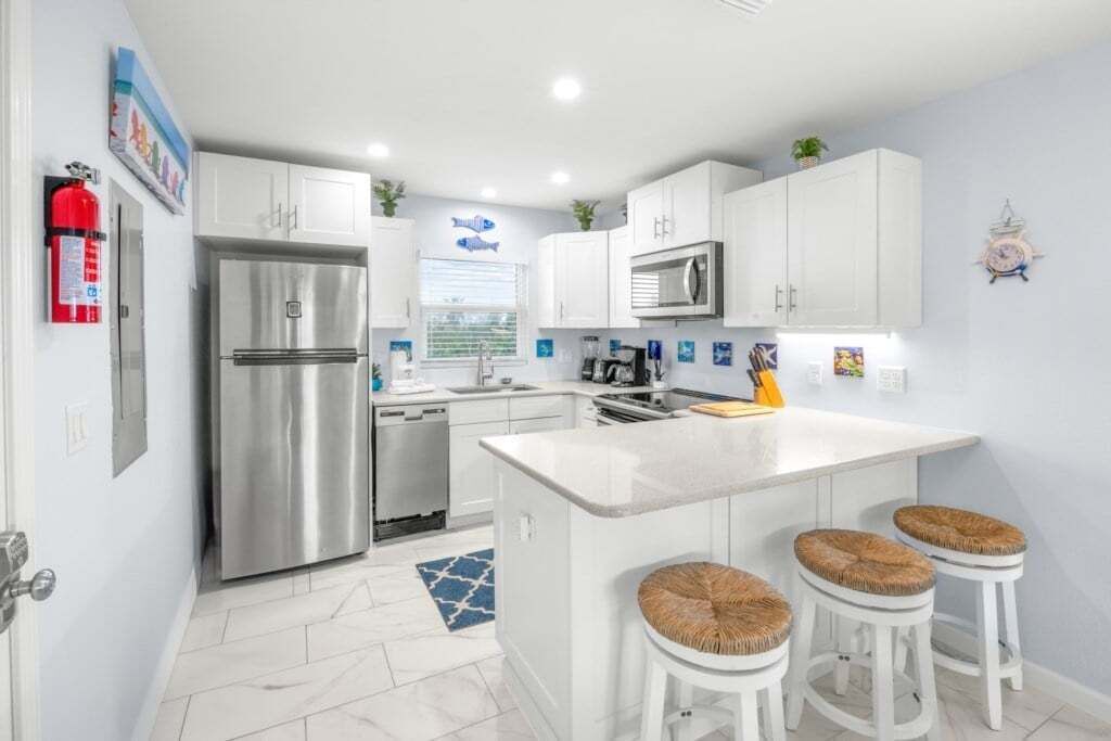 Condo, 2 Bedrooms | Private kitchen