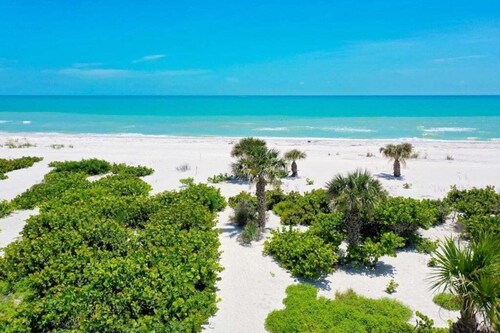 Seashells Unit 12 2 Bedroom Condo