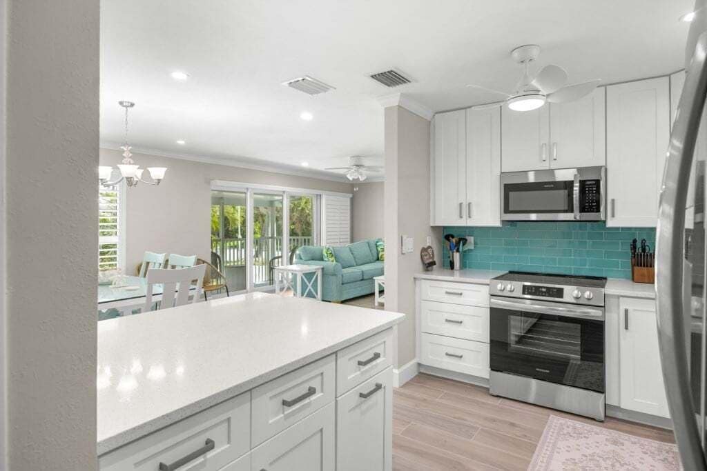 Condo, 2 Bedrooms | Private kitchen