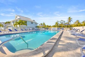 Condo, 2 quartos | Piscina