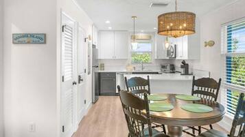 Condo, 2 Bedrooms | Private kitchen