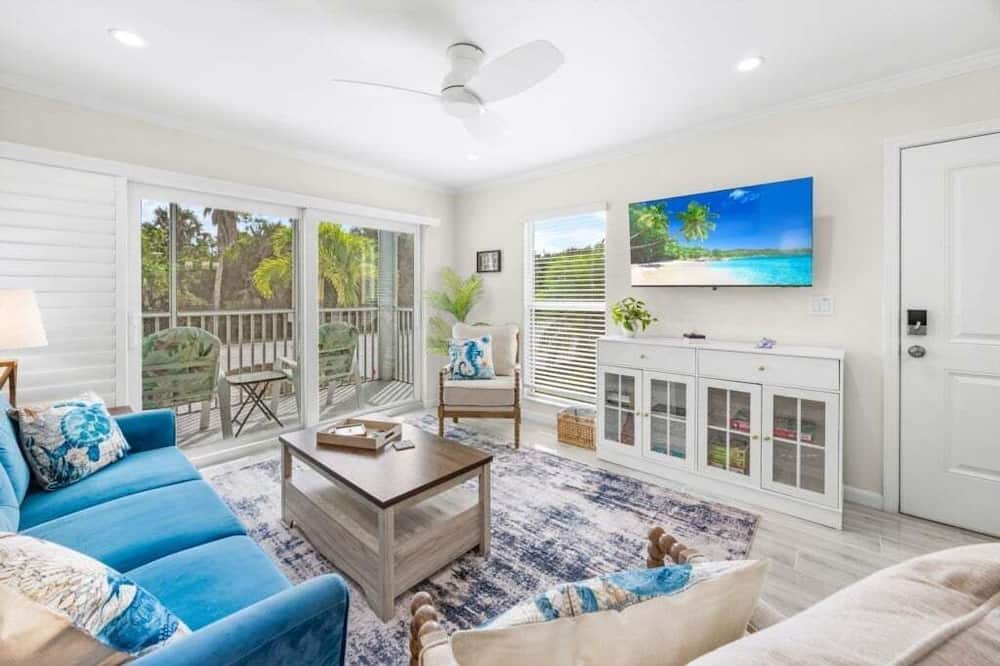Seashells Unit 33 2 Bedroom Condo - Coconut Island, FL