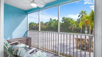 Condo, 2 habitaciones | Interior