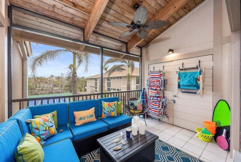 Condo, 3 Bedrooms | Property grounds