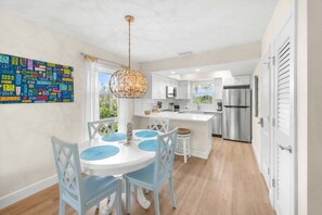 Condo, 2 Bedrooms | Dining - Seashells Unit 27 2 Bedroom Condo (Sanibel)