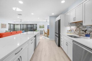 Condo, 2 quartos | Parte interna