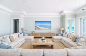 Living area - The Grand Pearl 11 Bedroom Home (Pensacola Beach)