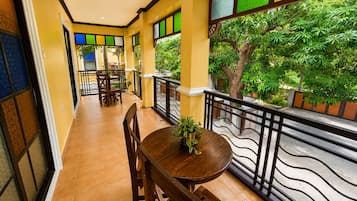 Villa, 4 Bedrooms | Terrace/patio