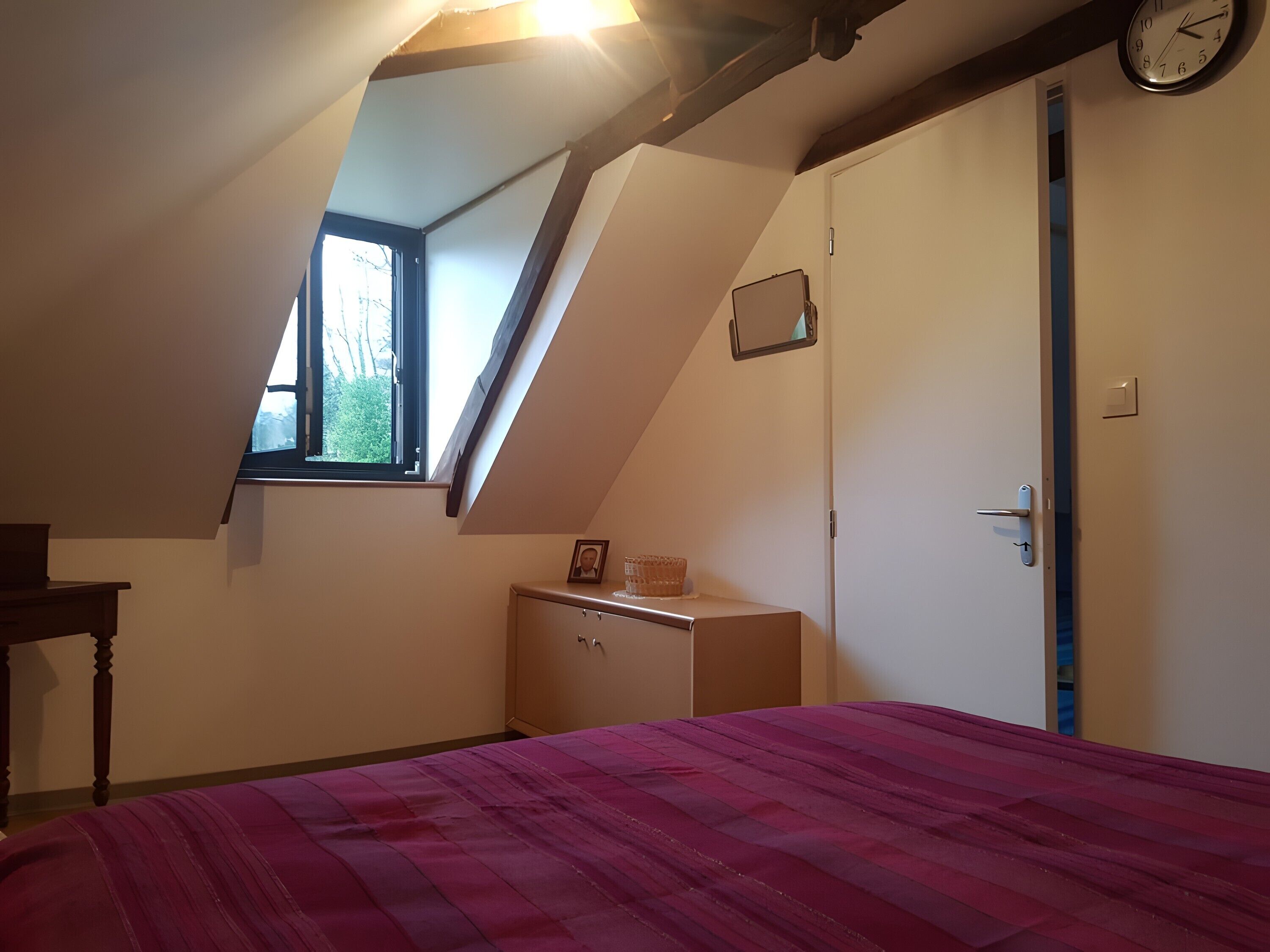 3 chambres, fer et planche à repasser