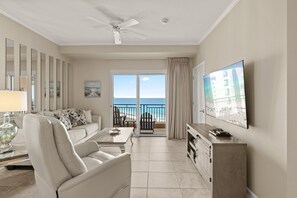 TV - June 21-24 Now Open*Golf Cart*Pool & Hot Tub* Tiki Bar*Beach Access* Kiddie Pool (Miramar Beach)