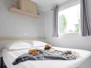 2 bedrooms, free WiFi - Cozy Mobile Home for 4 in Piriac-sur-Mer (Piriac-sur-Mer)