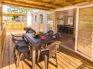 Outdoor dining - Mobile Home with Terrace in Marbella (Marbella)