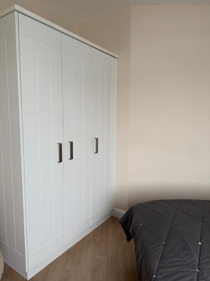 2 Schlafzimmer, WLAN