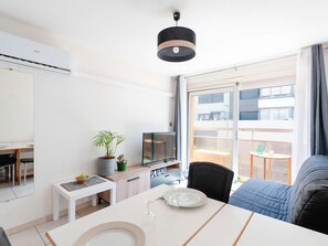 Interior - Air-Conditioned Studio with Parking Near the Beach (Narbonne-Narbonne Plage-Narbonne Plage)