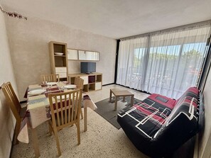 TV - Air-Conditioned T2 Apartment for 4 in Argelès-sur-Mer with Parking (Argelès-sur-Mer)