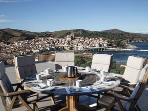 Outdoor dining - Exclusive Villa in Banyuls-sur-Mer - Comfort & Luxe (Banyuls-sur-Mer)