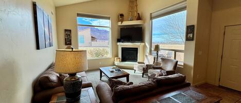 TV connectée, cheminée