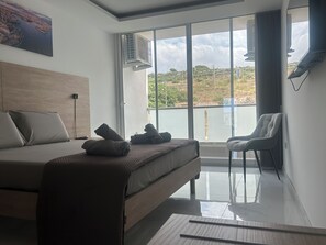 1 bedroom, iron/ironing board, WiFi, bed sheets - Delightful Sea View Apartment in St Pauls Bay (San Pawl il-Baħar)
