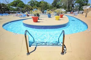 Pool - Cozy 2-bedroom condo at Myrtle Beach Resort (Myrtle Beach)