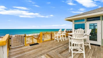House, Beach View, Beachfront | Terrace/patio