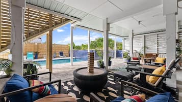 Huis, uitzicht op strand, aan het strand | Terras