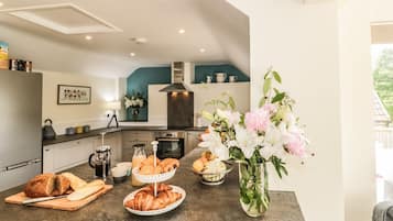 Lavavajillas, utensilios de cocina