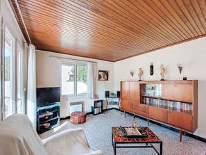 Unclassified image, 5 of 59, button - Maison Millet by Interhome (Saint Cyprien)