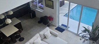 Comfortable n nice 1 or 2 bedrooms in beautiful house in Pembroke Pines