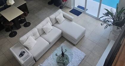 Comfortable n nice 1 or 2 bedrooms in beautiful house in Pembroke Pines