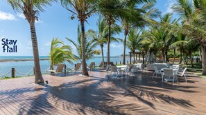 Bungalow | Outdoor dining - Bangalô 5 Qt-piscina e churrasq priv-138 (Ipojuca)