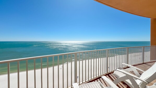 Property grounds - Beachfront 4BR, Water Slide!, New Rental! (Orange Beach)