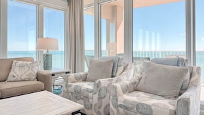 TV - Beachfront 4BR, Water Slide!, New Rental! (Orange Beach)
