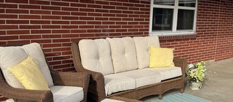 Cozy 1-bedroom suite in quaint Hartley with fireplace, coffee bar, outdoor area.