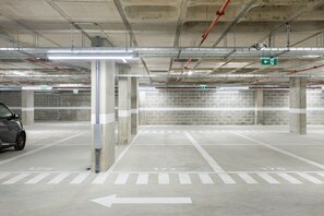 Property grounds - Modern Lisbon Balcony AND Pool by Homing (Lisbon)