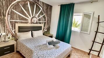 3 chambres, fer et planche Ă repasser, Wi-Fi, draps fournis