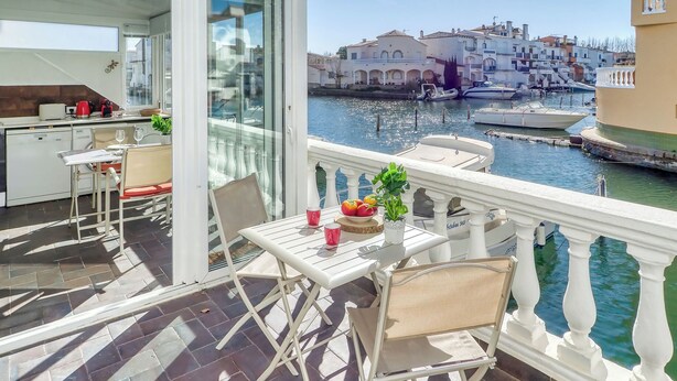 Outdoor dining - Canal Port Empuries by Interhome (Empuriabrava)