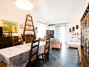 Dining - Haus in Calasetta mit Grill und Garten by Interhome (Calasetta)