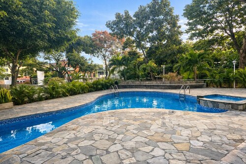 Exclusividad - Hermoso Apt. en El Rosal, Caracas + Piscina & Gym