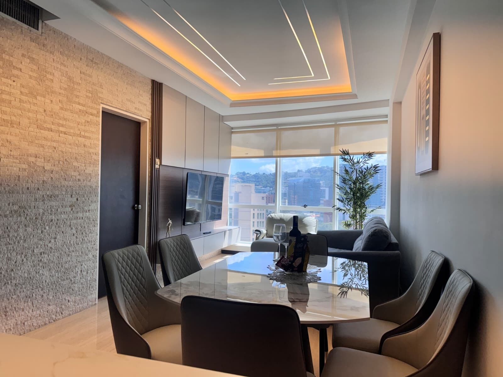Exclusividad - Hermoso Apt. En El Rosal, Caracas + Piscina & Gym - Caracas