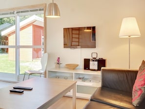 House | Interior - 6 People, 2 Bedrooms, Living Room/bathroom, 4+2 People, 55m2 (Gudhjem)