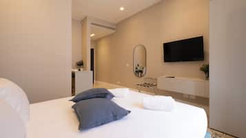 Deluxe Apartment, Balcony, City View | Blackout drapes, soundproofing, iron/ironing board, free WiFi