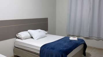 Habitación individual | Escritorio, espacio para trabajar con laptop y wifi gratis