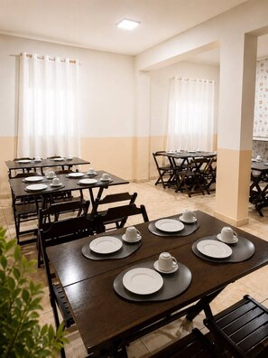 Colazione a buffet inclusa, servita tutte le mattine 
